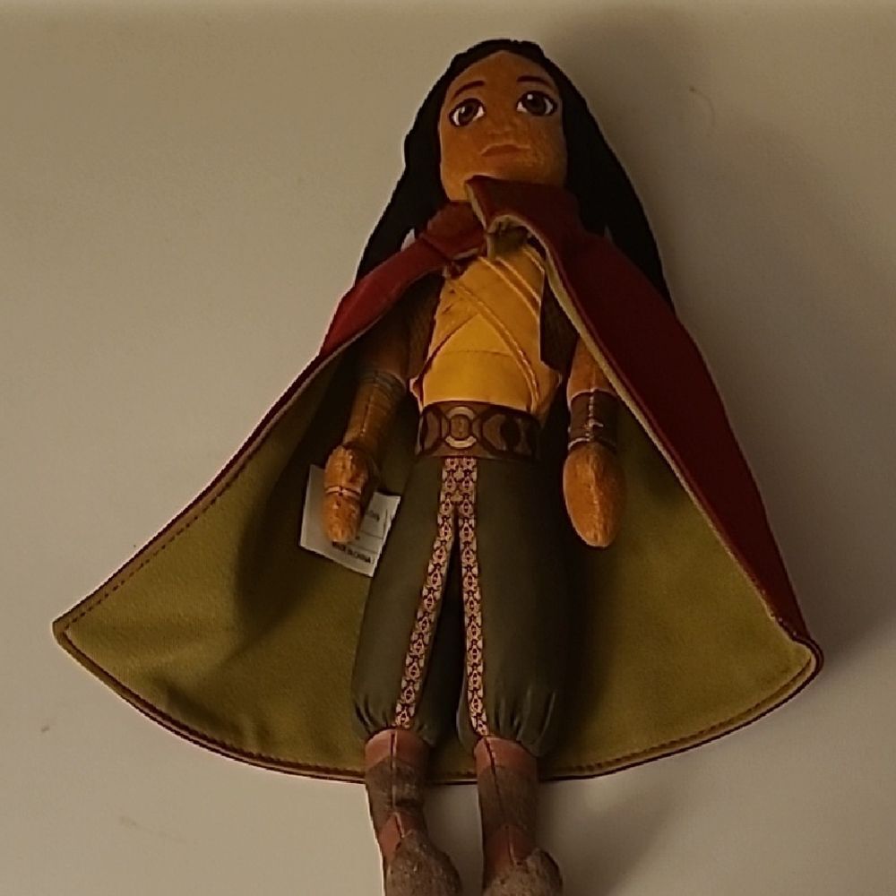 Disney's Raya Doll with Red Cape and Green Outfit